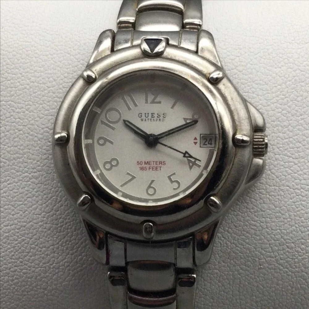 Guess Waterpro Womens Watch 28mm Silver Tone Bracelet Date New Battery 7